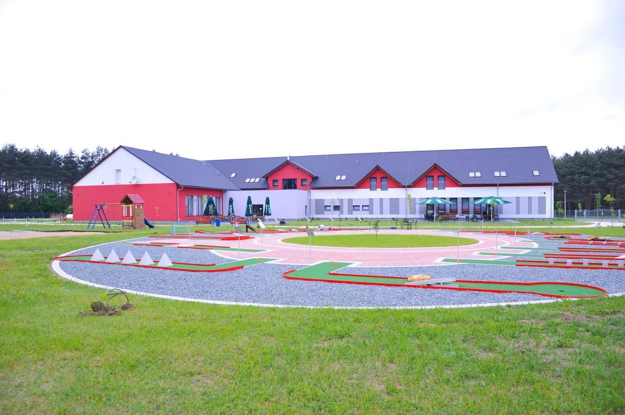 Hotel Oswald Arena à Jemielnica Extérieur photo