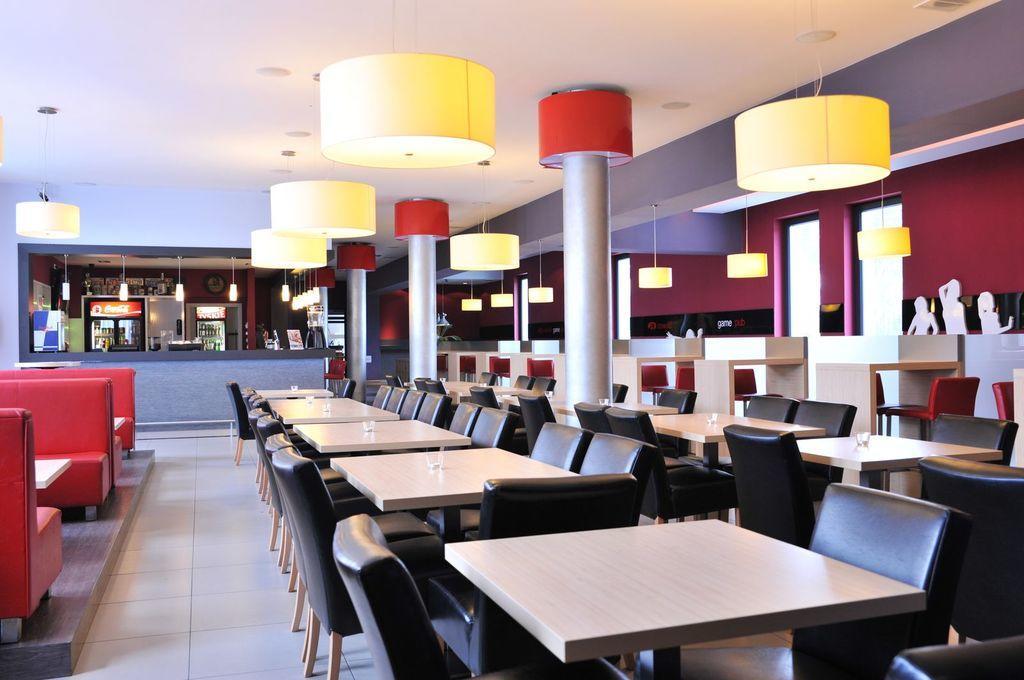 Hotel Oswald Arena à Jemielnica Extérieur photo